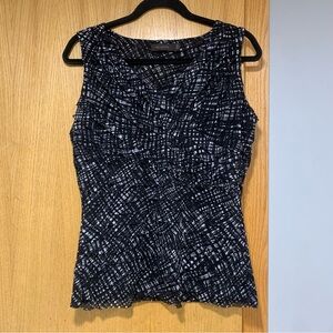 The Limited balck and white sleeveless blouse - Size Large